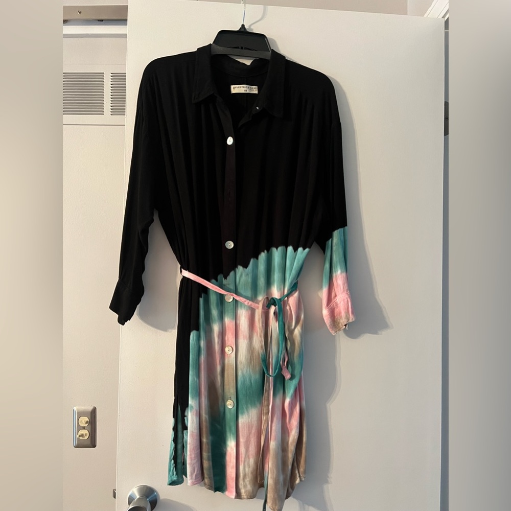 Colorful dress long sleeves never been worn in excellent condition condition
